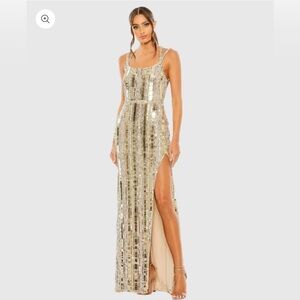 NWT MAC DUGGAL Gold & Silver Halter Neck Embellished Gown:Size 6. MSRP $698!